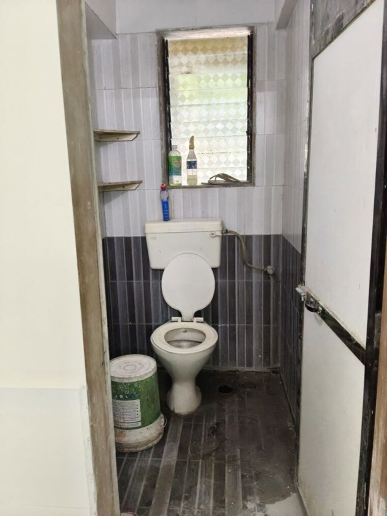 undefined, js-bal-ganesh-tower Commercial Office Space 350 Sq.Ft. In Naupada Thane 10002259