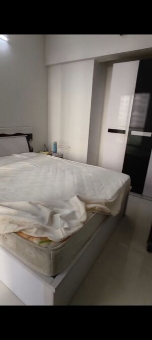 Bedroom in 2 BHK Apartment at Runwal Eirene Part 1, Balkum Pada – for Rent