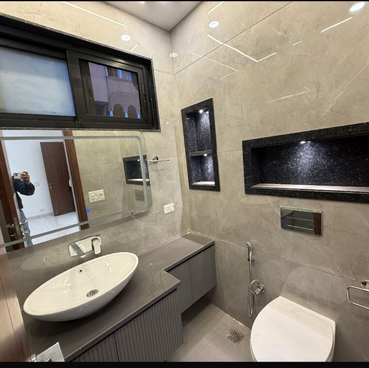 Team Area, kalkaji 3 Bedroom 1800 Sq.Ft. Builder Floor In Kalkaji Delhi 10002301