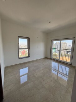 2 BHK Apartment For Rent in Shapoorji Pallonji BKC 28