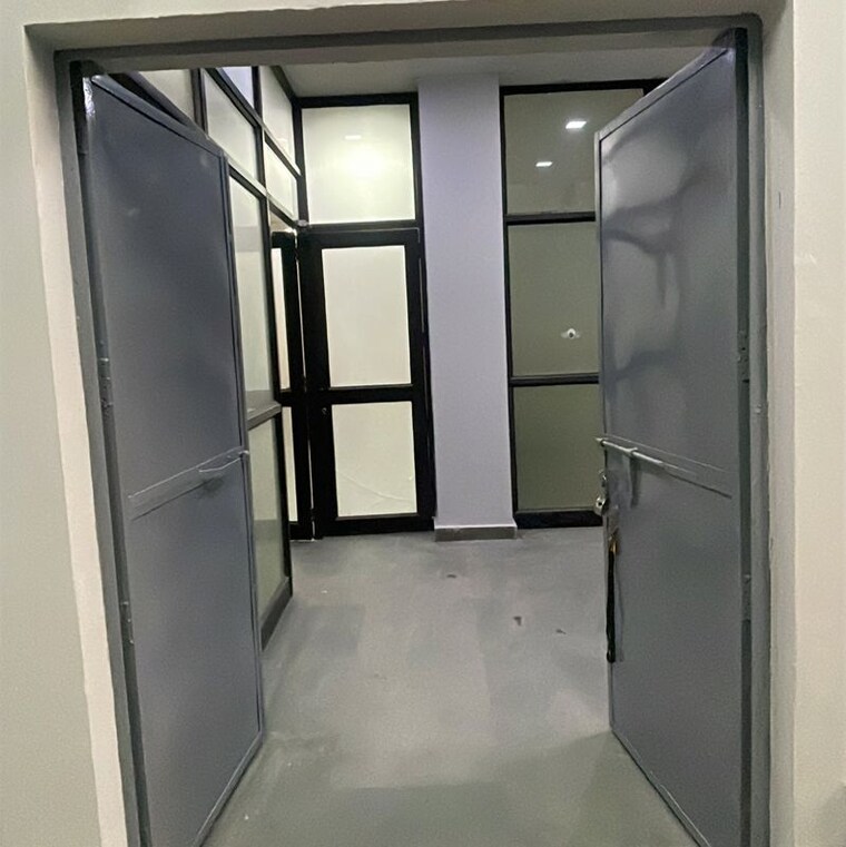 undefined, okhla industrial estate phase 2 Commercial Office Space 2500 Sq.Ft. In Okhla Industrial Estate Phase 2 Delhi 10002342