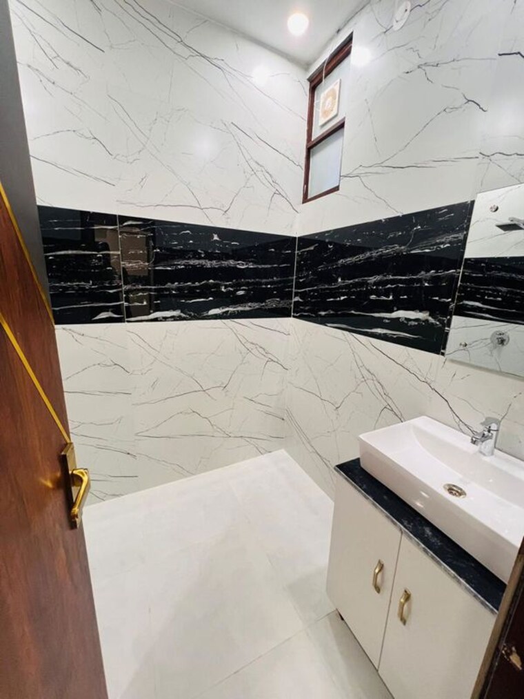 Bathroom, dhakoli 3 Bedroom 1800 Sq.Ft. Apartment In Dhakoli Zirakpur 10002354