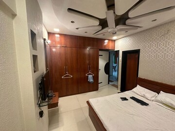 Team Area in 2 BHK Apartment at Deep Raj, Borivali West – for Sale