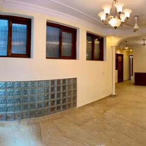 Room in 2 BHK Builder Floor at Malviya Nagar – for Rent