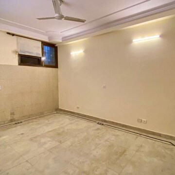 Room in 2 BHK Builder Floor at Malviya Nagar – for Rent