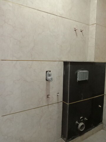 Furnished Amenities in 3 BHK Builder Floor at Dwarka Mor – for Sale