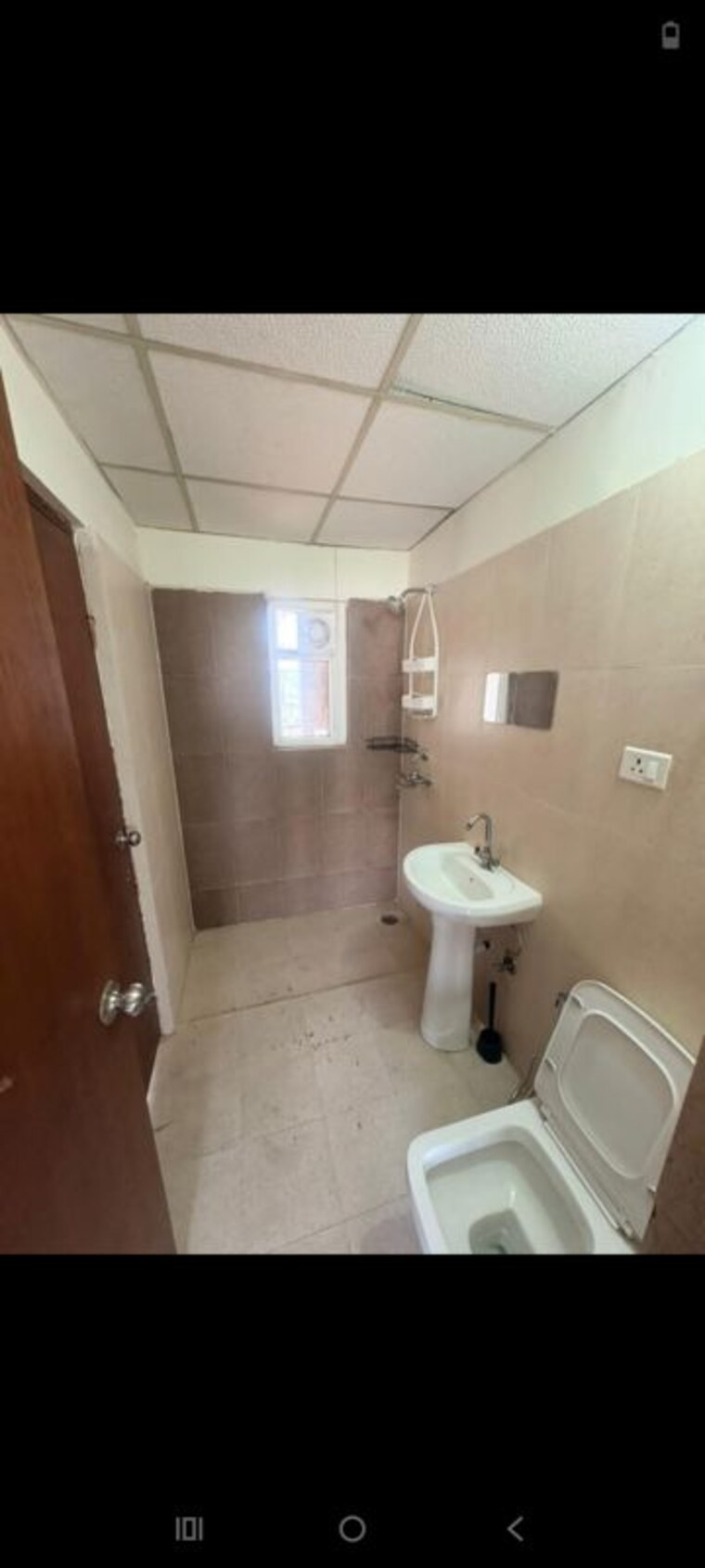Bathroom, aims-golf-city 4 Bedroom 2365 Sq.Ft. Apartment In Sector 75 Noida 10002399
