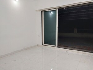 Room in 2 BHK Apartment at GeeCee Aspira 206, New Panvel – for Rent