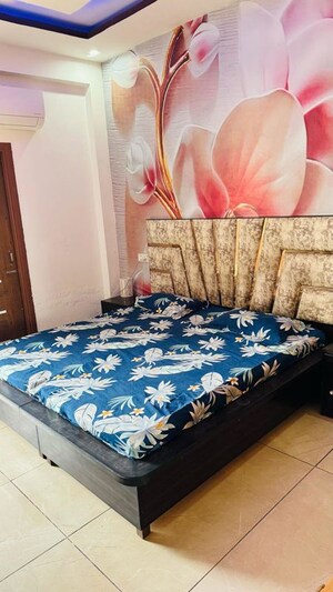 Bedroom in 2 BHK Builder Floor at Pir Machalla – for Rent