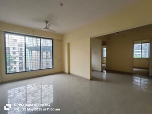 Room in 2.5 BHK Apartment at Ozone Valley, Kalwa – for Rent