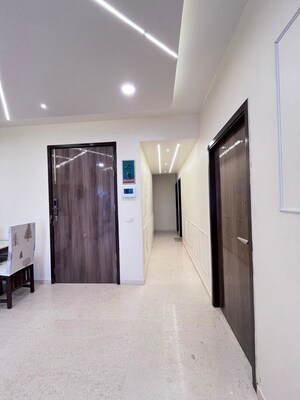 3 BHK Builder Floor For Rent in DLF Gardencity Enclave, Sector 93