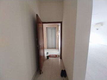 Room in 3 BHK Builder Floor at New Friends Colony – for Rent