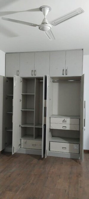 Furnished Amenities in 3 BHK Builder Floor at DLF Gardencity Enclave, Sector 93 – for Rent