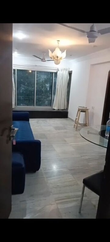 2 BHK Apartment For Rent in Andheri West