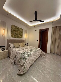 2 BHK + Pooja Room Builder Floor For Rent in Sector 5