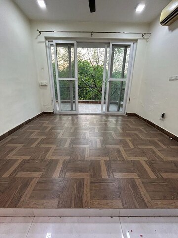 Room in 3 BHK Apartment at Alaknanda – for Rent