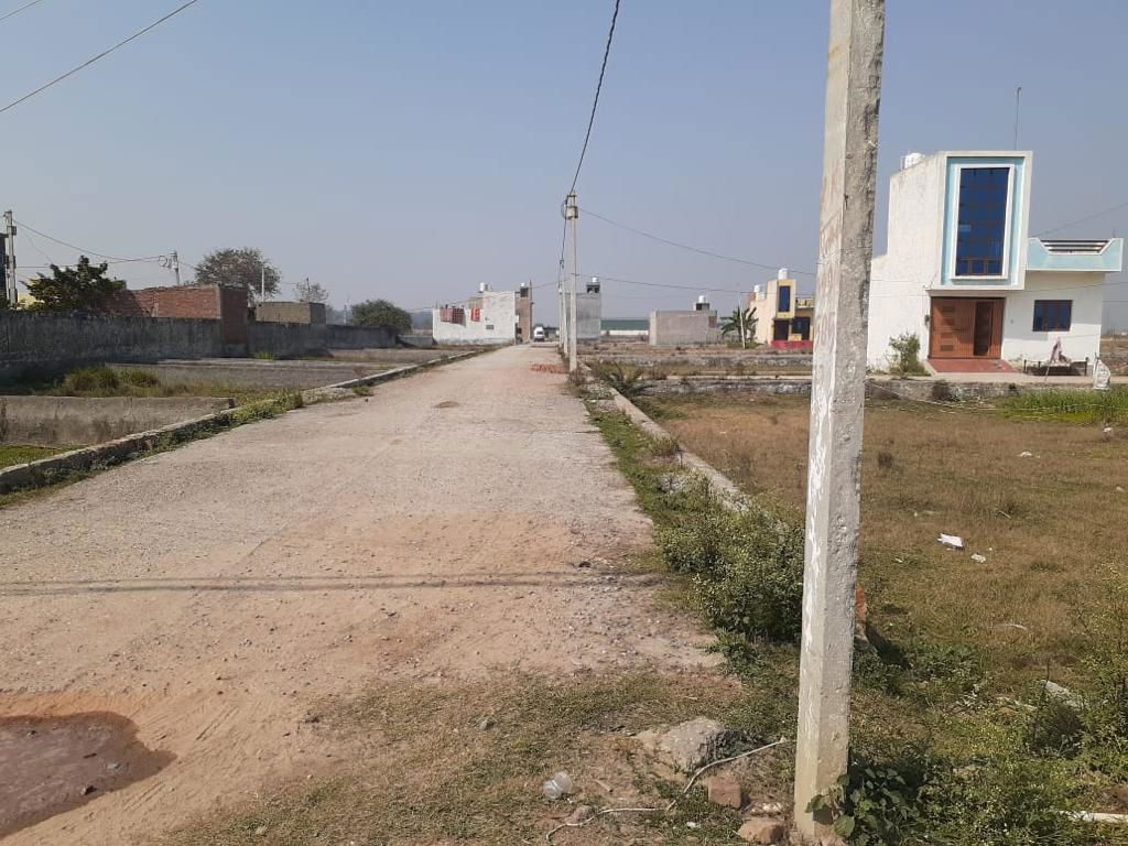 Plot For Sale in Buildvision Dream City