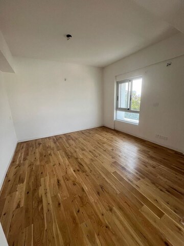 Room in 4 BHK Penthouse at Gold Platz, Richmond Town – for Sale