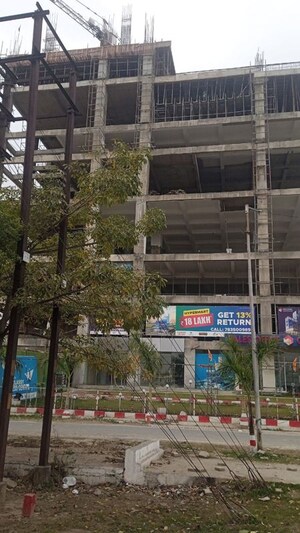  Shop For Sale in Migsun Twinz, Eta Ii Greater Noida