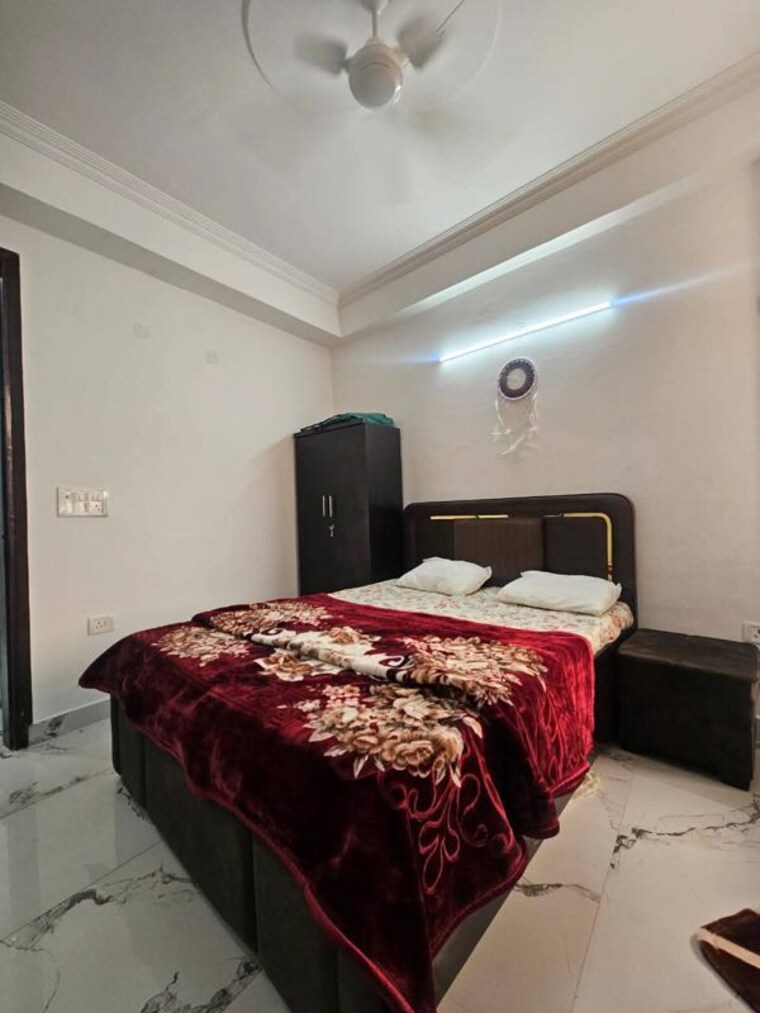 Bedroom, saket 1 Bedroom 500 Sq.Ft. Apartment In Saket Delhi 10002583