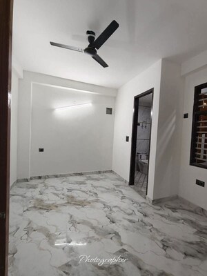 Room in 1 BHK Apartment at Saket – for Rent