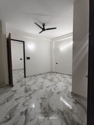 Room in 1 BHK Apartment at Saket – for Rent
