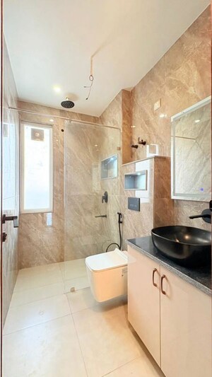 Bathroom in 3 BHK Builder Floor at BPTP Green Oaks, Sector 70a – for Sale