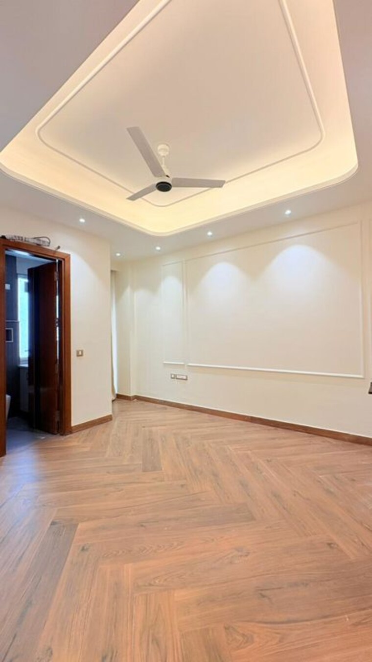 Room, bptp-green-oaks 3 Bedroom 155 Sq.Yd. Builder Floor In Sector 70a Gurgaon 10002587