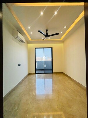 Room in 3 BHK Builder Floor at Ansal API Versalia, Sector 67a – for Sale