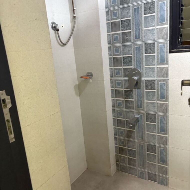 Bathroom, suncity-complex 2 Bedroom 850 Sq.Ft. Apartment In Tirandaz Mumbai 10002611