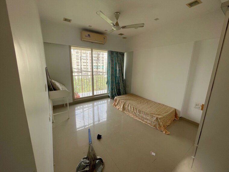 Room, chanchal-kalyan-complex 2 Bedroom 800 Sq.Ft. Apartment In Yari Road Mumbai 10002620