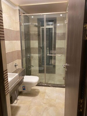 Bathroom in 4 BHK Apartment at Raj Grandeur, Powai – for Rent