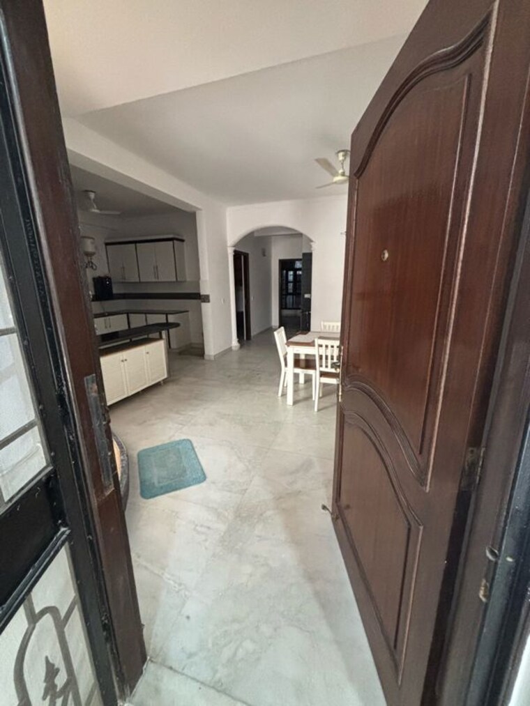 Living Room, freedom fighters enclave 3 Bedroom 1900 Sq.Ft. Builder Floor In Freedom Fighters Enclave Delhi 9516058