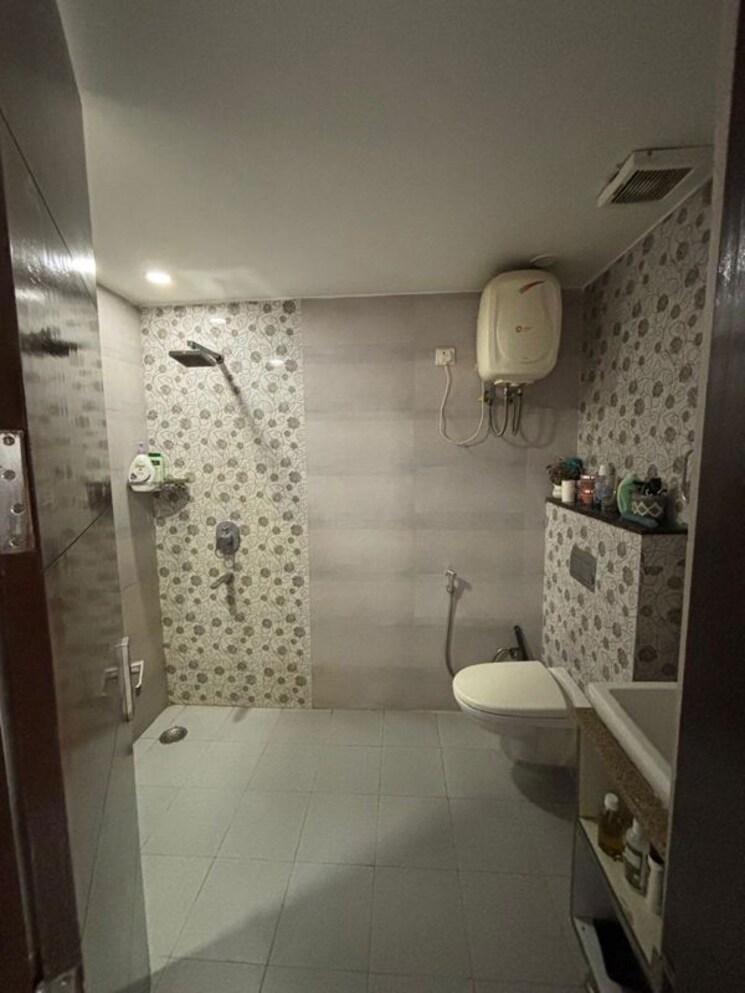 Bathroom, shivaji nagar 2 Bedroom 1500 Sq.Ft. Builder Floor In Shivaji Nagar Gurgaon 10002664