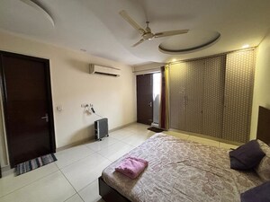Bedroom in 2 BHK Builder Floor at Shivaji Nagar – for Rent