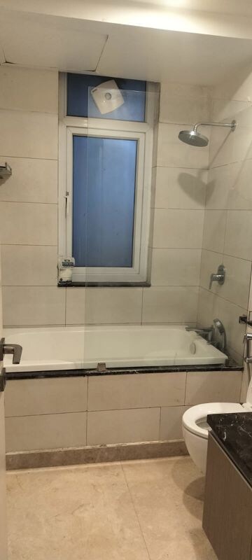 Bathroom in 3.5 BHK Apartment at DLF The Ultima, Sector 81 – for Rent