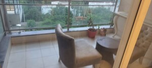 Swimming Pool in 3.5 BHK Apartment at DLF The Ultima, Sector 81 – for Rent