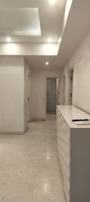 Building Lobby in 3.5 BHK Apartment at Bestech Park View Sanskruti, Sector 92 – for Rent