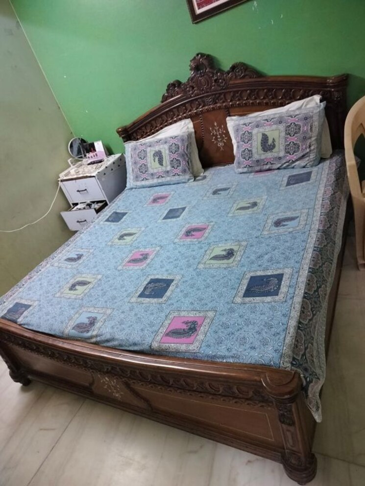 undefined, kalkaji 3 Bedroom 110 Sq.Yd. Builder Floor In Kalkaji Delhi 9541343