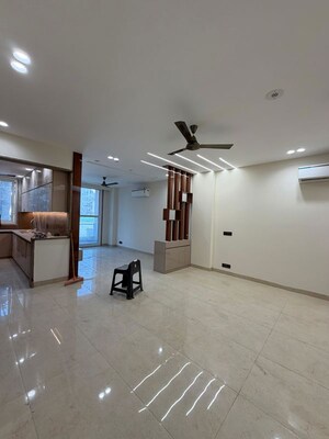 Parking in 3 BHK Builder Floor at Sector 14 – for Rent