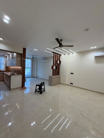 Parking in 3 BHK Builder Floor at Sector 14 – for Rent