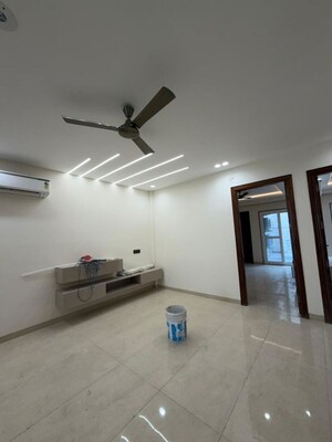 Furnished Amenities in 3 BHK Builder Floor at Sector 14 – for Rent