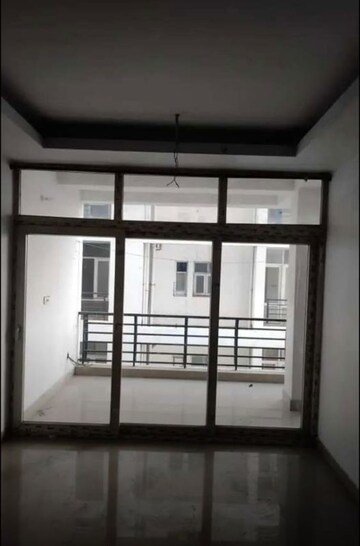 Room in 2 BHK Apartment at Amna Rolex Estate, Faizabad Road – for Rent