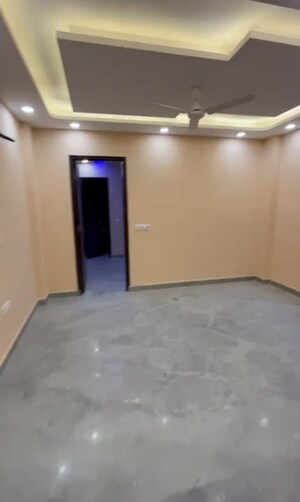 Room in 2 BHK Builder Floor at Patel Nagar – for Rent