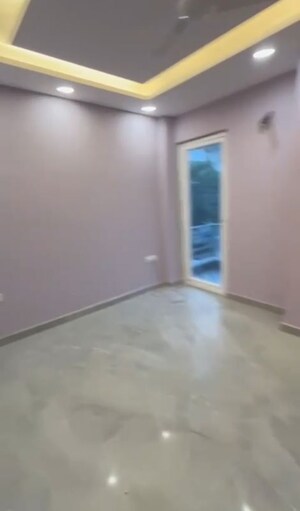 Room in 2 BHK Builder Floor at Patel Nagar – for Rent