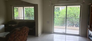 Room in 6 BHK Apartment at Amit Nandanvan, Pimple Nilakh – for Rent