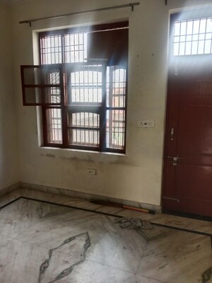 Room in 2 BHK Builder Floor at Huda – for Rent