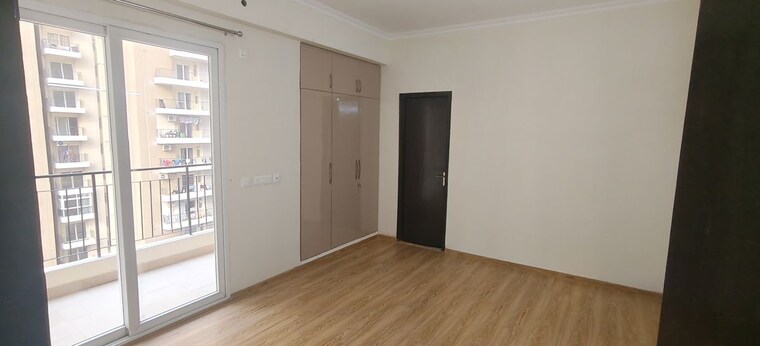 Room, amrapali-crystal-homes 3 Bedroom 1375 Sq.Ft. Apartment In Sector 76 Noida 10002735