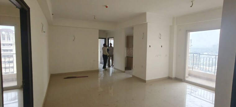 Room, amrapali-crystal-homes 3 Bedroom 1700 Sq.Ft. Apartment In Sector 76 Noida 10002741