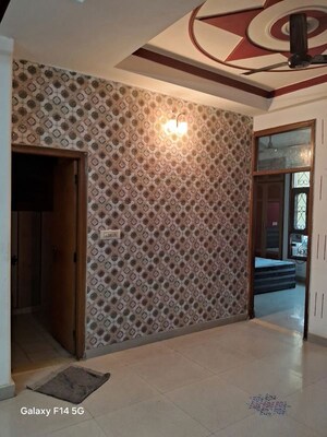 Room in 1 BHK Builder Floor at Shanti Plaza Vaishali, Vaishali Sector 4 – for Rent